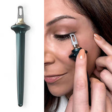 Lade das Bild in den Galerie-Viewer, Silicone Eyeliner Brush - Wasserdichte Zeichenhilfe für perfekte Linien
